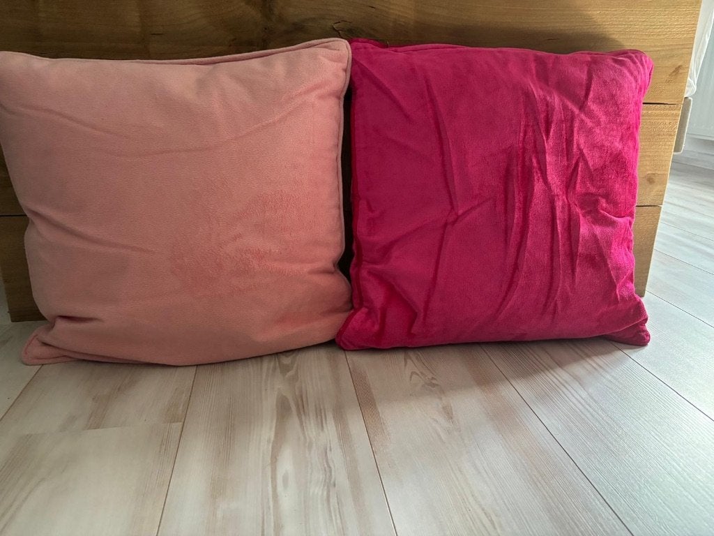 roze kussens, Ophalen, Vierkant, Zo goed als nieuw, Sierkussen