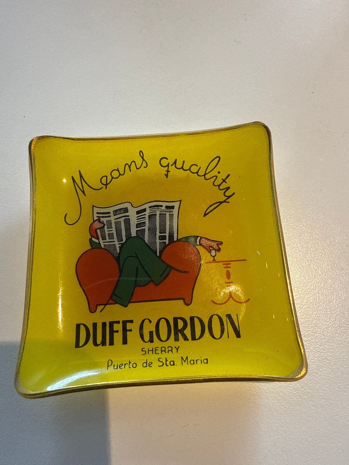 Vintage Duff Gordon Sherry asbakje - Geel, Antiek en Kunst, Antiek | Emaille, Ophalen of Verzenden