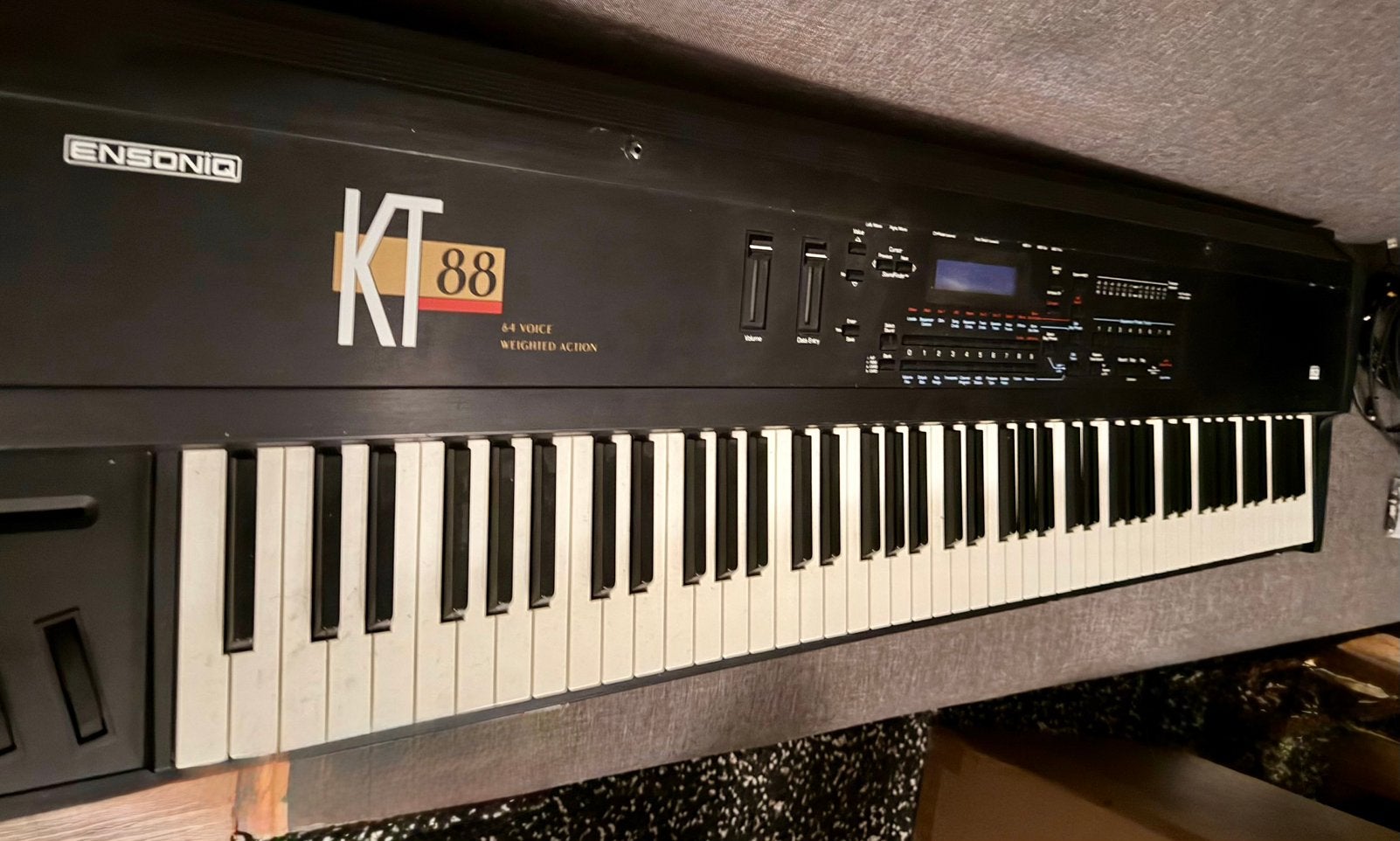 Ensoniq KT-88 masterkeyboard, Ophalen, Gebruikt