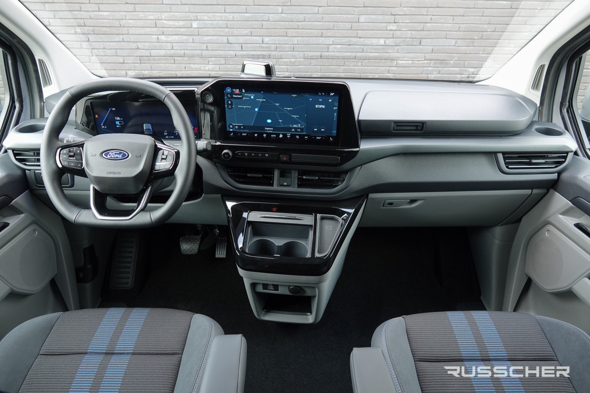 Ford E-Transit Custom L2H1 218Pk Aut. | Dubbele Cabine | Nie, Auto's, Automaat, Achterwielaandrijving, Gebruikt, Zwart