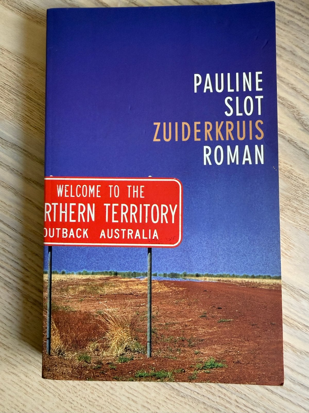 Pauline Slot - Zuiderkruis - Roman, Ophalen of Verzenden, Gelezen, Nederland
