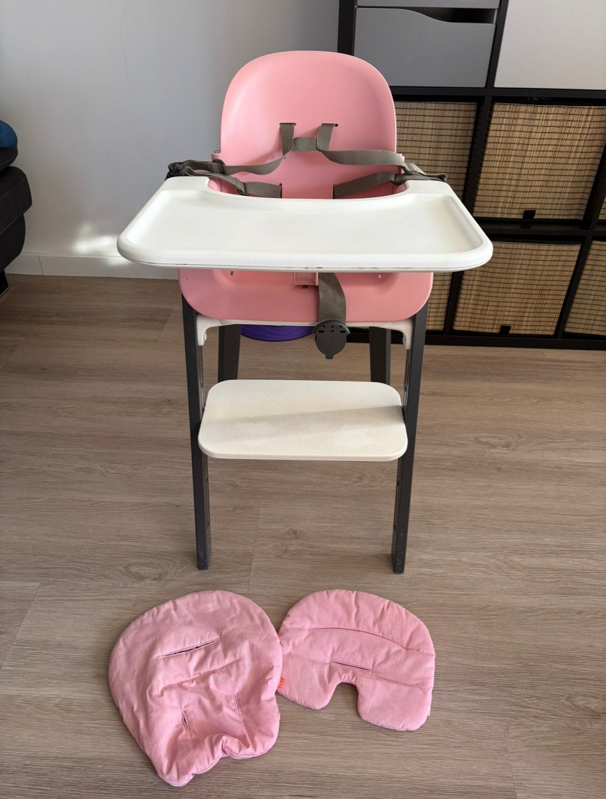 Stokke Kinderstoel – Roze – Compleet – Zeer nette staat, Kinderen en Baby's, Kinderstoelen, Ophalen, Zo goed als nieuw, Meegroeistoel
