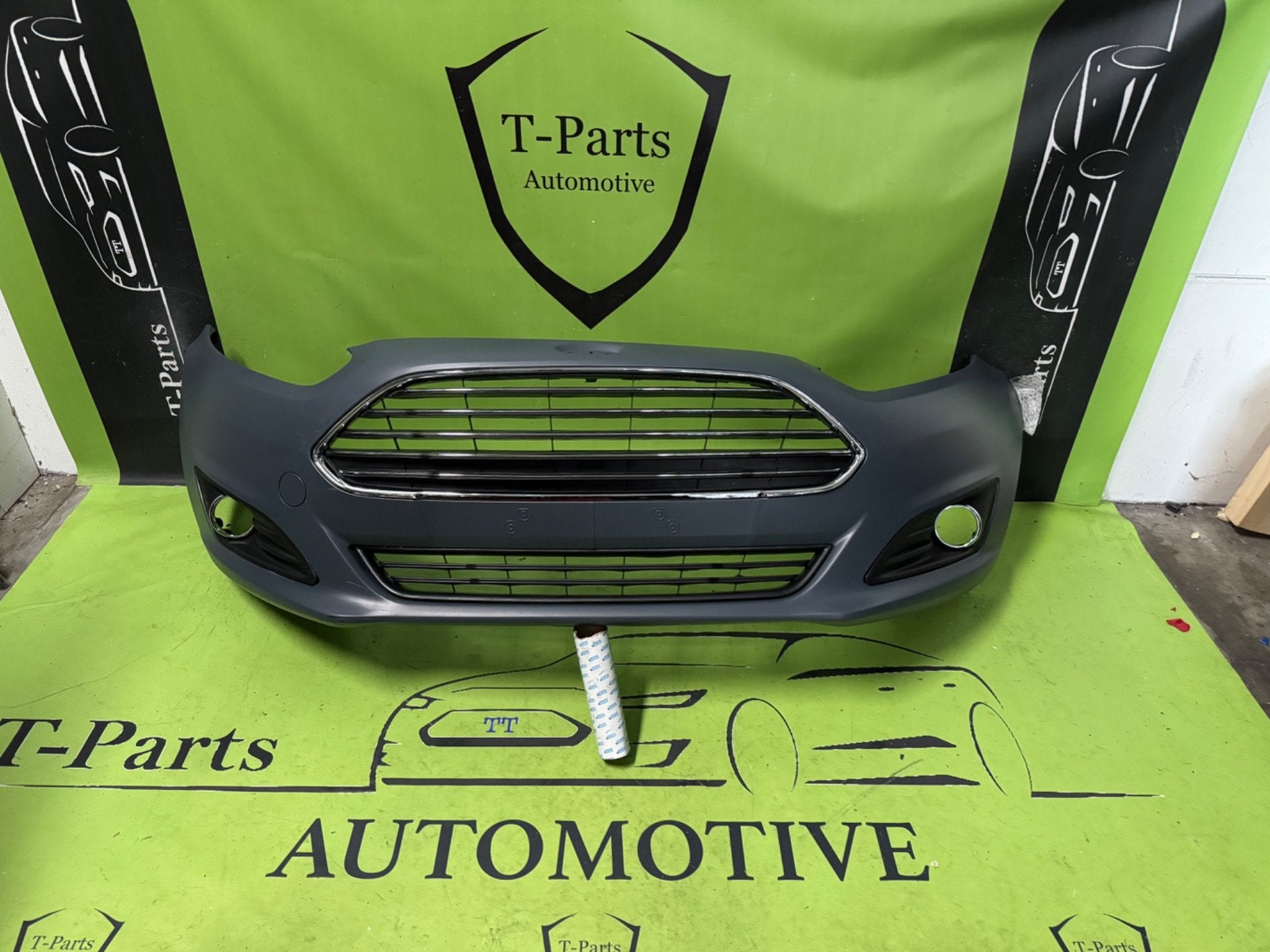 ford fiesta mk7 voorbumper bumper grille rooster 1814802, Gebruikt, Info@ford.com, Ophalen of Verzenden, Ford