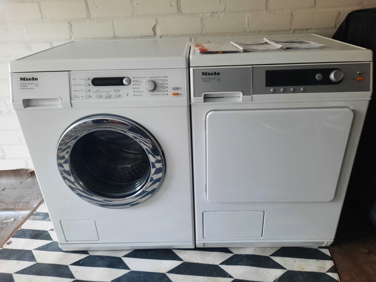 Setje wasmachine en condensdroger Miele, 6 tot 8 kg, Ophalen of Verzenden, 85 tot 90 cm