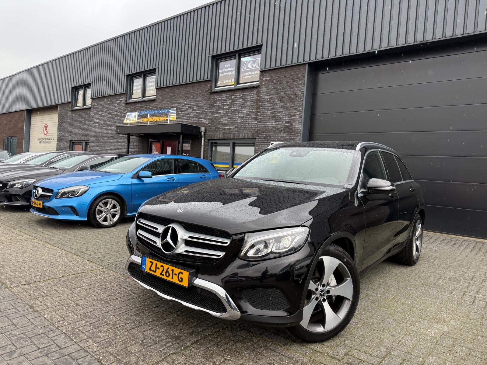 Mercedes-Benz GLC 220 d 4MATIC Premium Plus | 12MND GARANTIE, Auto's, Automaat, Gebruikt, Zwart, Diesel