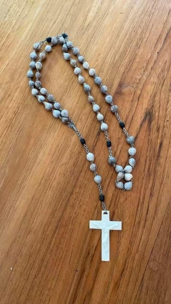 Rozenkrans met kruis, Sieraden, Tassen en Uiterlijk, Kettingen, Met hanger, Kunststof, Nieuw, Ophalen of Verzenden
