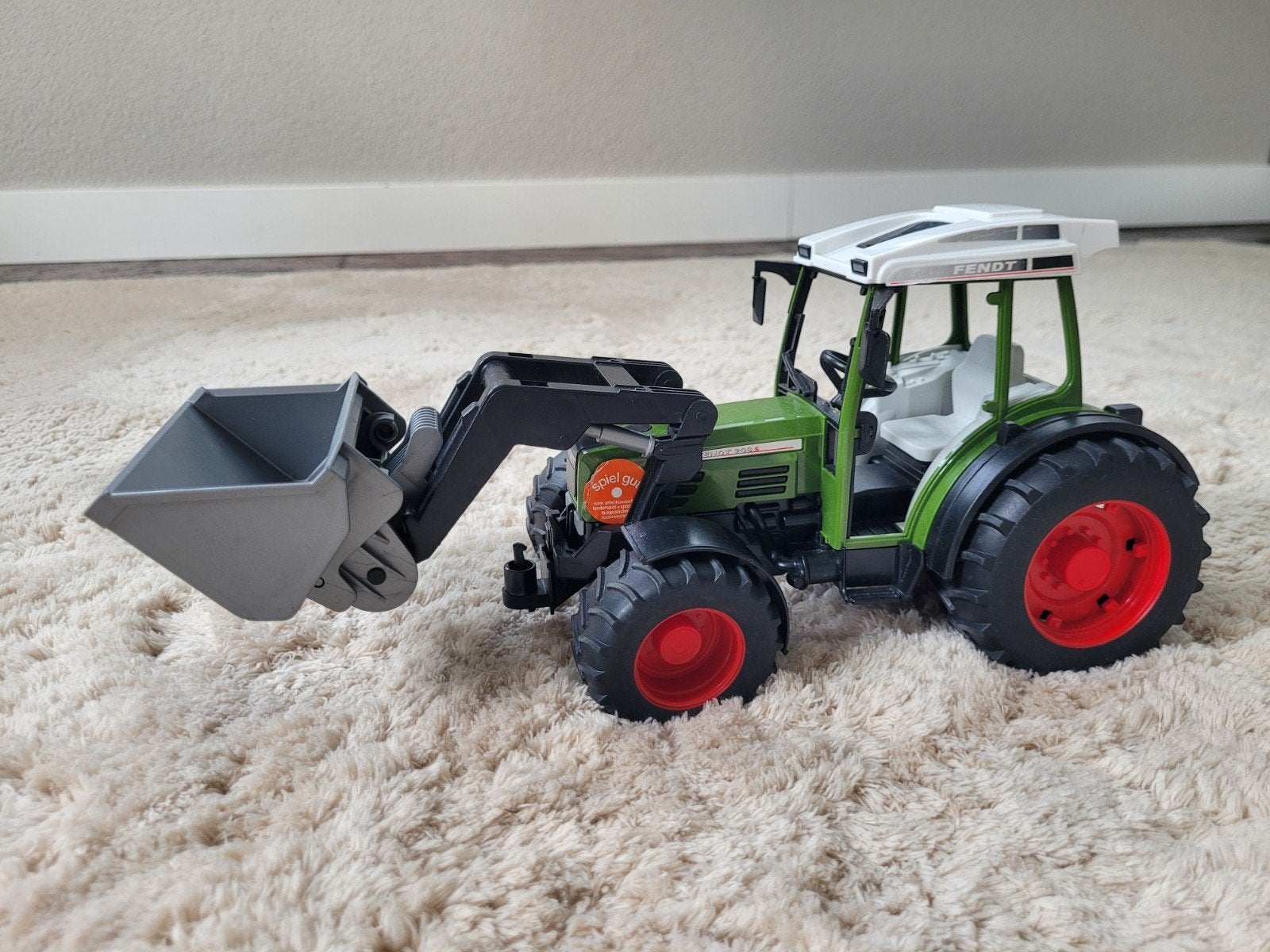 Bruder Fendt Farmer 209 S met Voorlader, Ophalen of Verzenden, Zo goed als nieuw