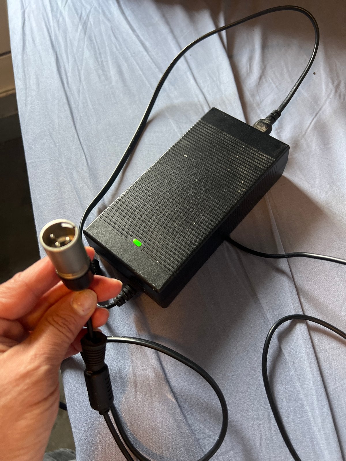 Oplader voor elektrische fiets/scooter, Ophalen of Verzenden, Gebruikt