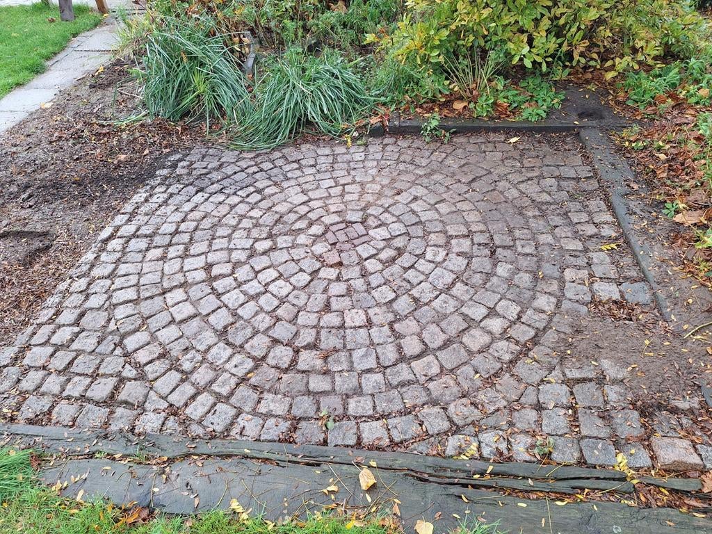 Kasseien in cirkelpatroon, Ophalen of Verzenden