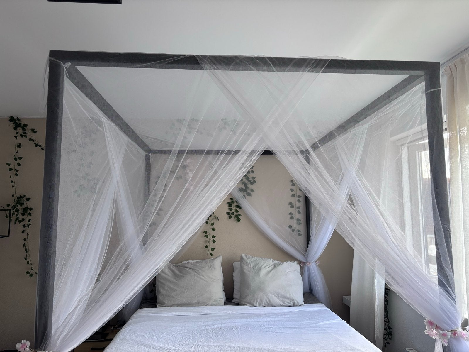 Hemelbed met klamboe, Ophalen, Zwart, Tweepersoons, Zo goed als nieuw