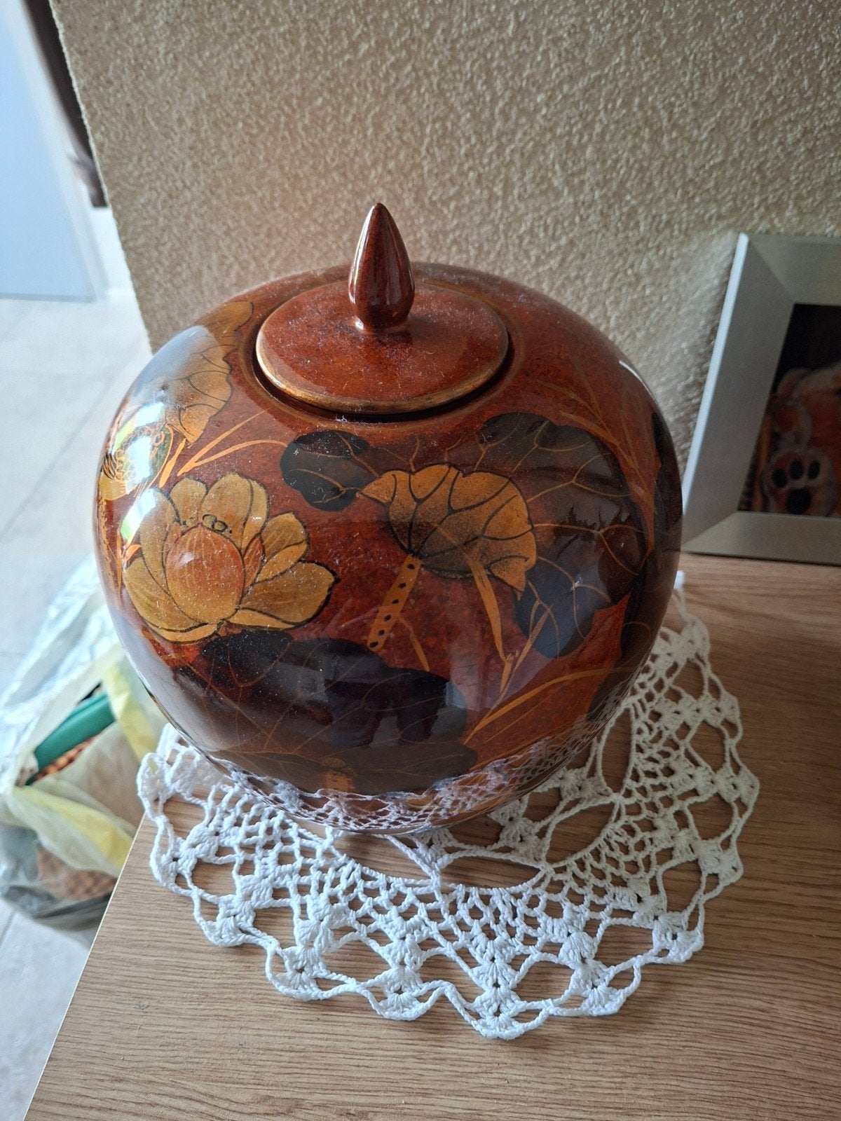 Decoratieve pot met bloemenmotief, Ophalen