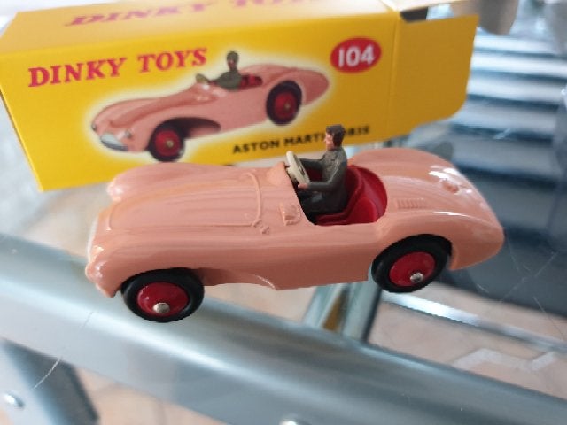 Aston Martin DB3s dinky toys 1/43, Ophalen of Verzenden, Nieuw, Auto, Dinky Toys