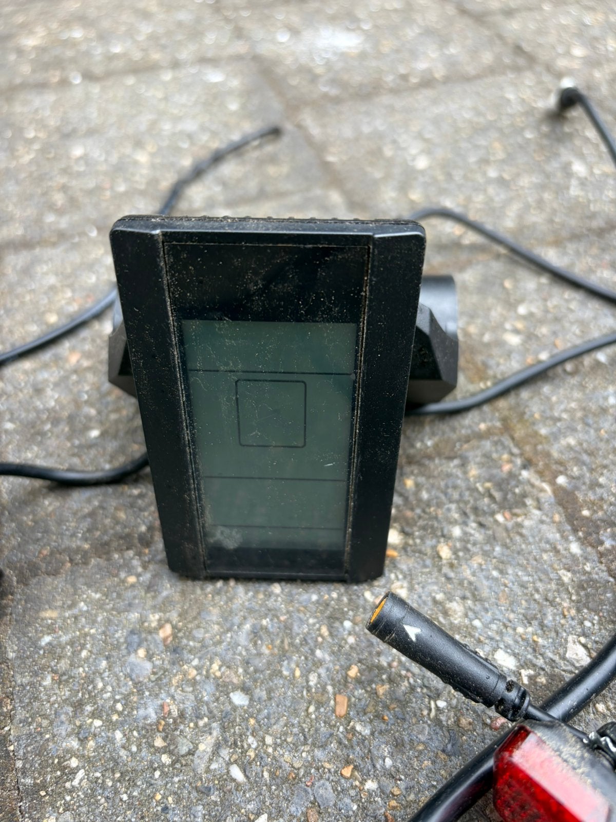 Fietscomputer met verlichting accu’s etc, Ophalen, Zo goed als nieuw