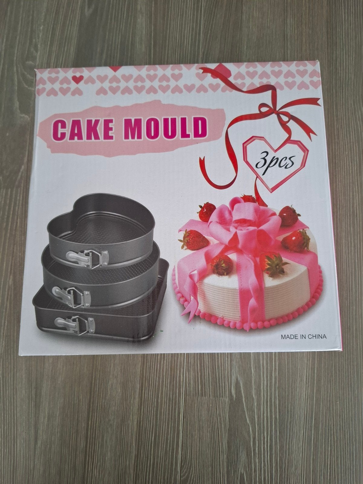 Nieuw Bakvormen set - 3 stuks - Hart en vierkant, Ophalen of Verzenden, Nieuw, Taarten, Bakvorm