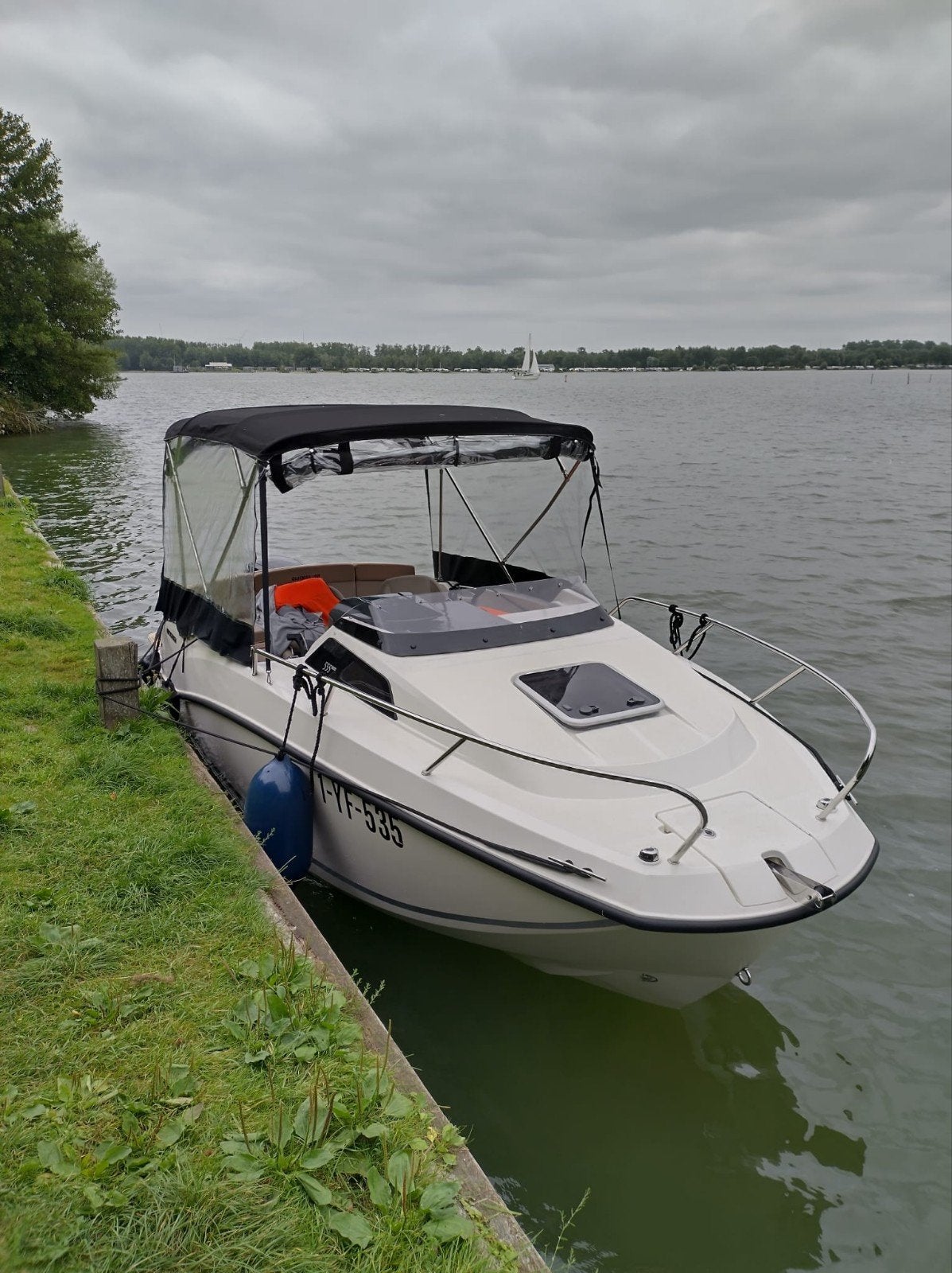 Quicksilver 555 cabin 2019 met mercury f100 ct 2022, Gebruikt, Quicksilver, 100 pk, Elektrische start