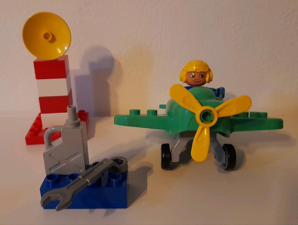 Lego Duplo klein Vliegtuig 10808, Kinderen en Baby's, Speelgoed | Duplo en Lego, Ophalen of Verzenden, Zo goed als nieuw, Complete set