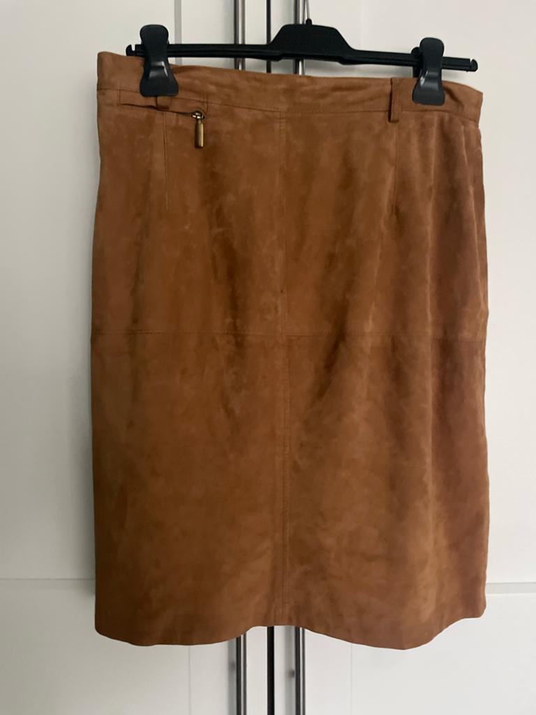Prachtige cognacbruine Suède rok van Betty Barclay , maat 42, Bruin, Maat 42/44 (L), Ophalen of Verzenden, Zo goed als nieuw