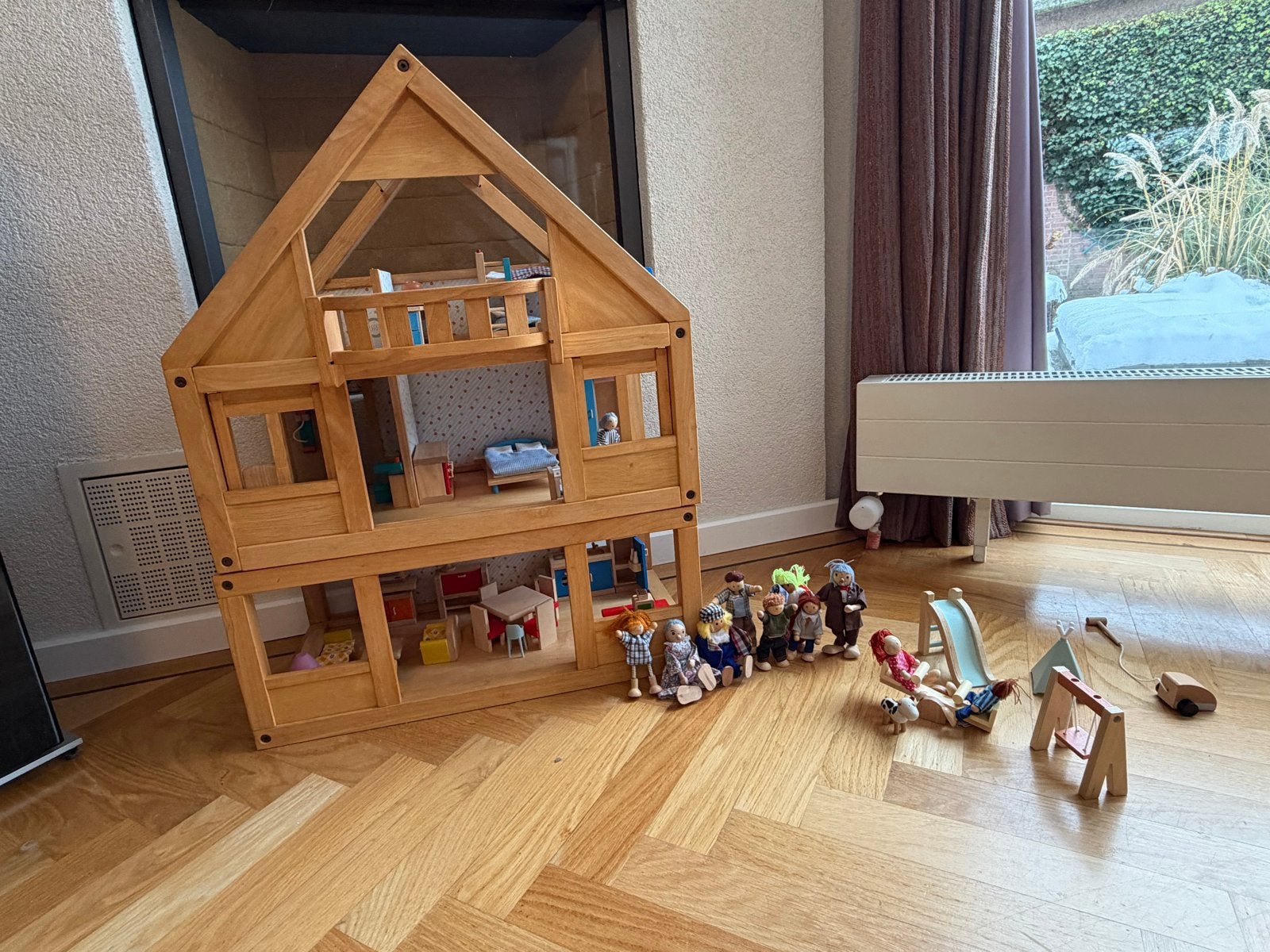 Plantoys poppenhuis, Ophalen, Zo goed als nieuw, Poppenhuis