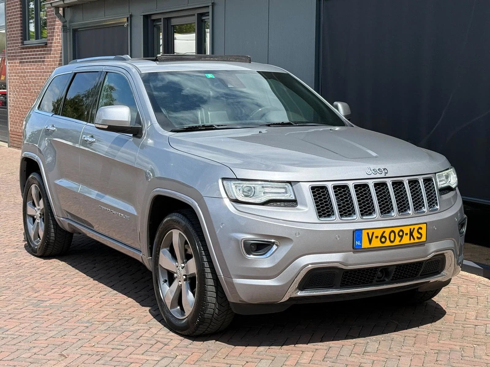 Jeep Grand Cherokee 3.0 V6 CRD Overland 4x4 Grijskenteken Pa, Auto's, Euro 5, Gebruikt, Leder, Bedrijf