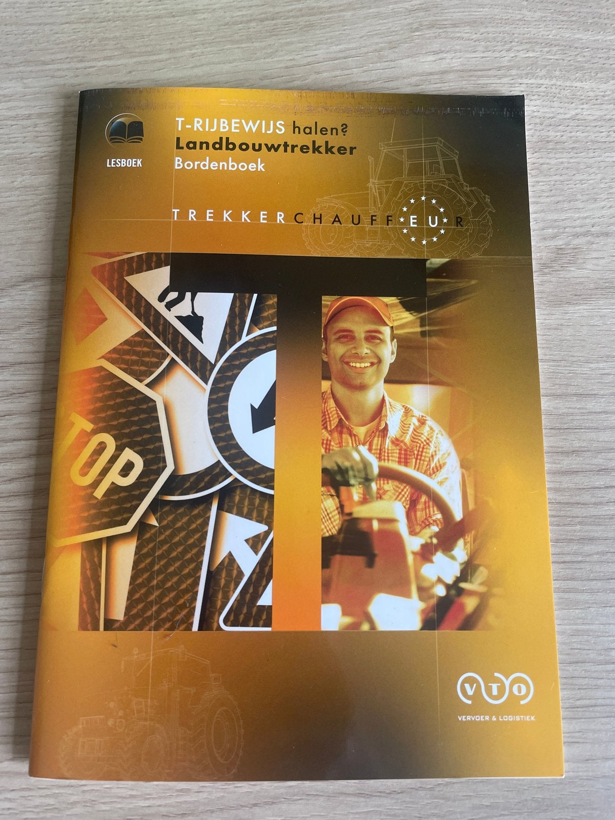 T-rijbewijs Landbouwtrakker BORDENBOEK VTO, Ophalen of Verzenden, Beta, Zo goed als nieuw, Overige niveaus