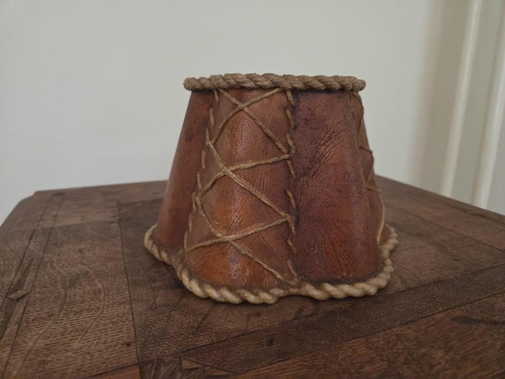 Antiek vintage leren lampen kap 11 cm hoog, Ophalen of Verzenden