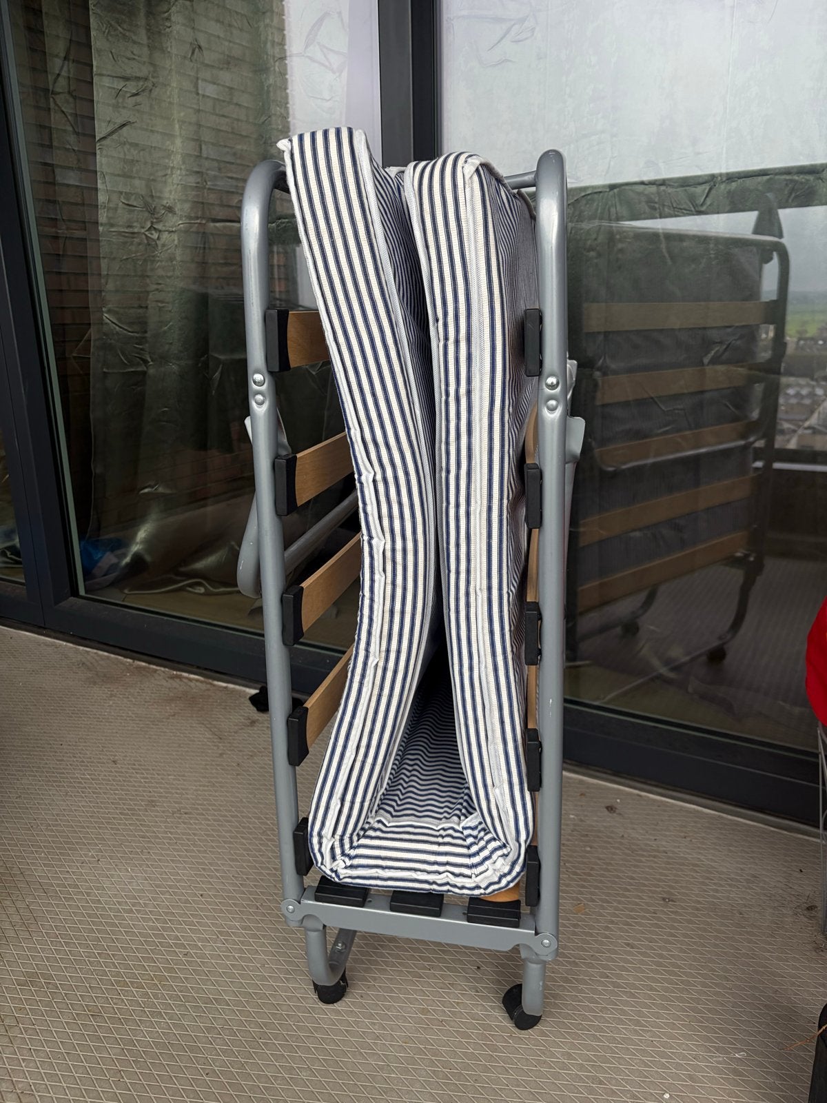 2 Opklapbedden 90x200 cm met matrassen, Ophalen, 90 cm, Eenpersoons, 200 cm
