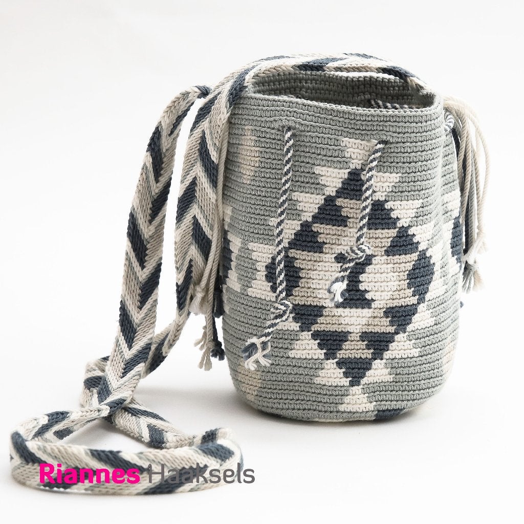Mochila - tas - Boho - handgemaakt - festival tasje, Ophalen of Verzenden, Nieuw, Grijs, Overige merken