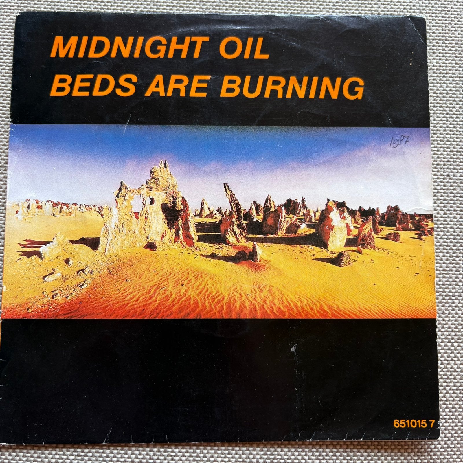 Vinyl single Midnight oil - Beds are burning, Ophalen of Verzenden, Gebruikt