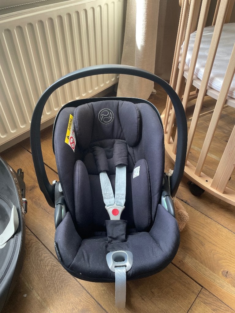 Cybex Cloud T i-Size + Cybex Base, zeer nette staat, Zo goed als nieuw, Isofix, 0 t/m 13 kg, Ophalen
