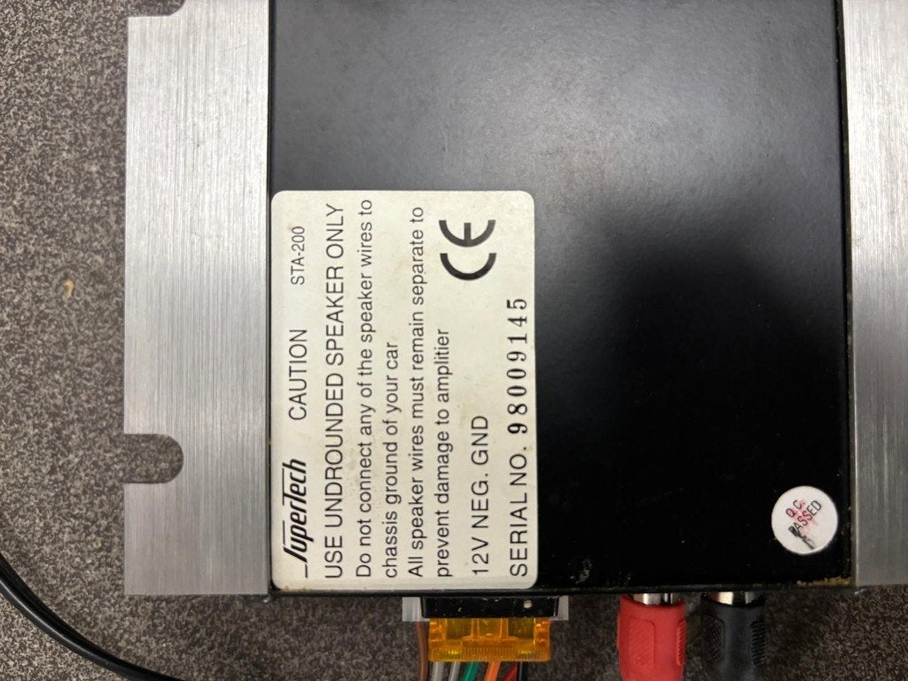 versterker 200 Watt, 12 Volt (stereo), Zo goed als nieuw, 120 watt of meer, Stereo, Ophalen