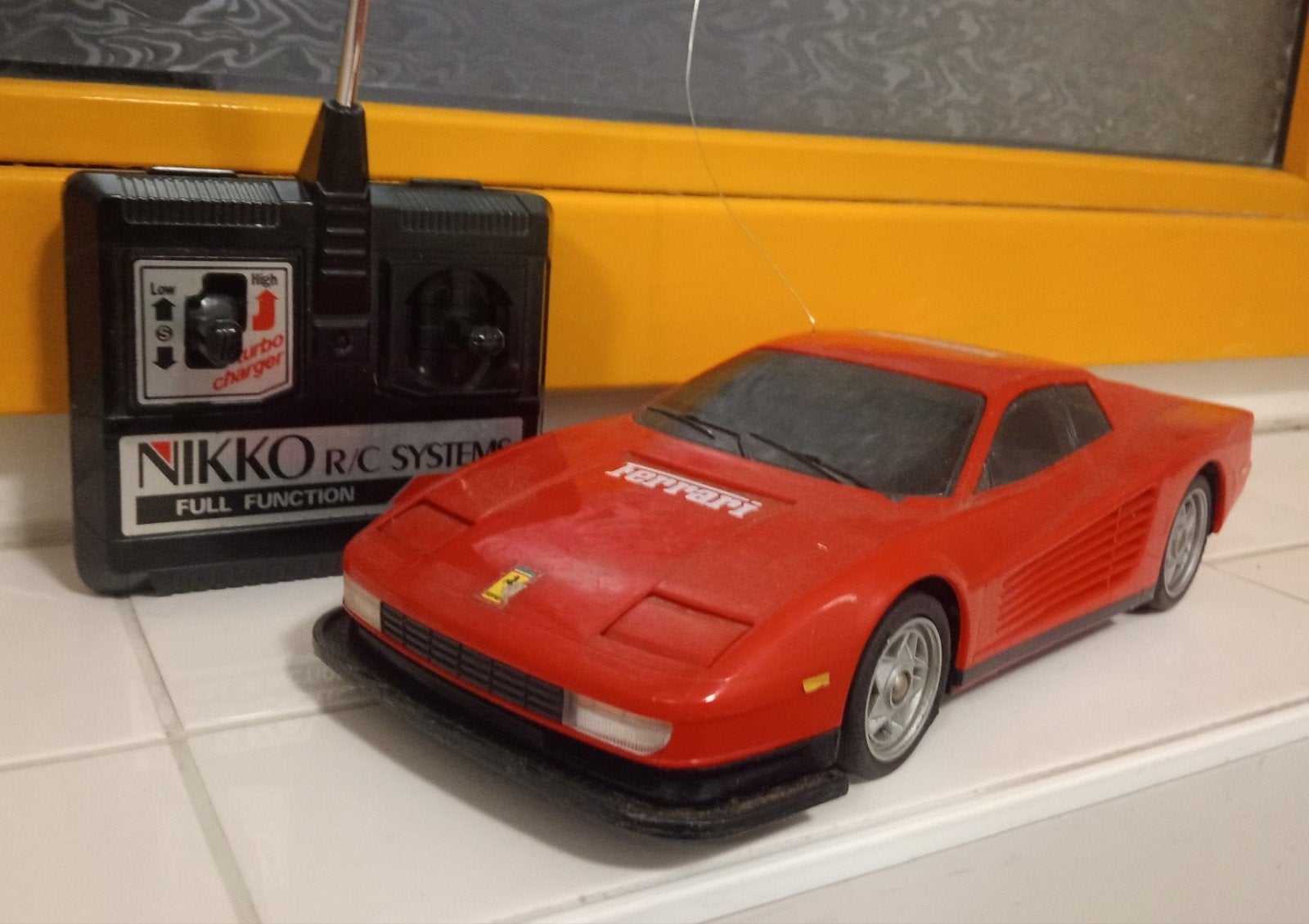 Vintage RC Nikko Ferrari Testarossa, Ophalen of Verzenden, Gebruikt, Overige schalen, Auto onroad