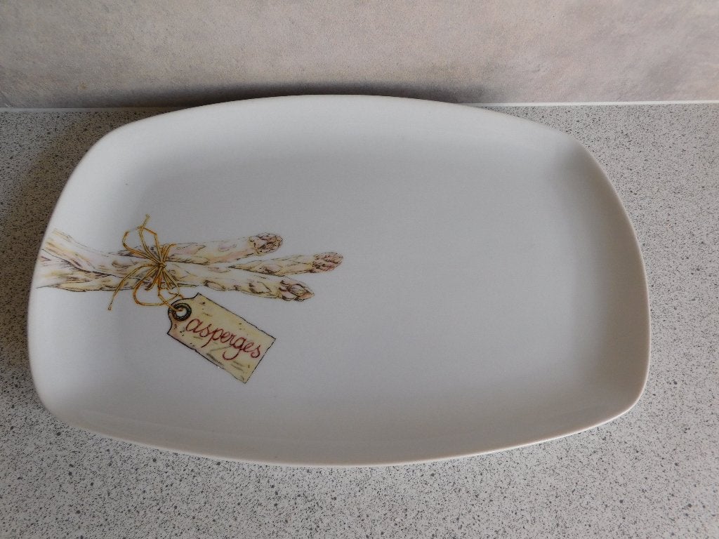 Bord 30x20 cm. Asperges THEO, Huis en Inrichting, Keuken | Servies, Overige merken, Ophalen of Verzenden, Zo goed als nieuw, Bord(en)