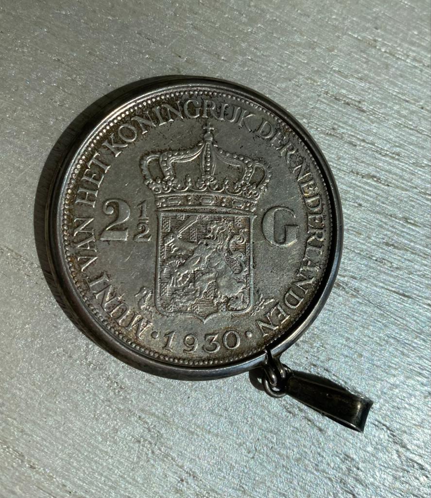Zilveren 2,5 Gulden Wilhelmina 1930 (met hanger), Ophalen, Zilver, Koningin Wilhelmina, Losse munt