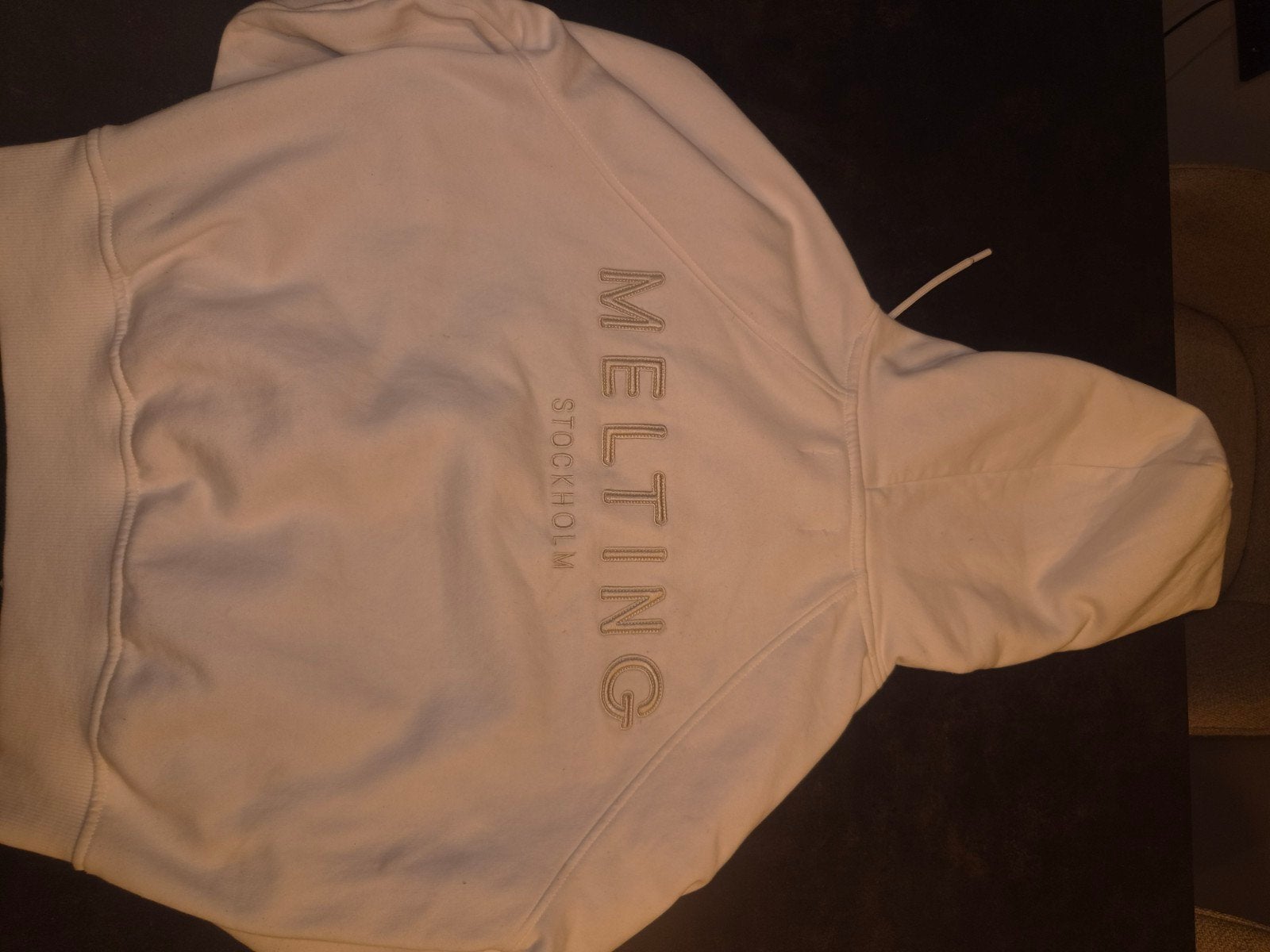Melting Stockholm hoodie - Extra Small - XS - Wit, Kleding | Dames, Truien en Vesten, Wit, Ophalen of Verzenden, Maat 34 (XS) of kleiner