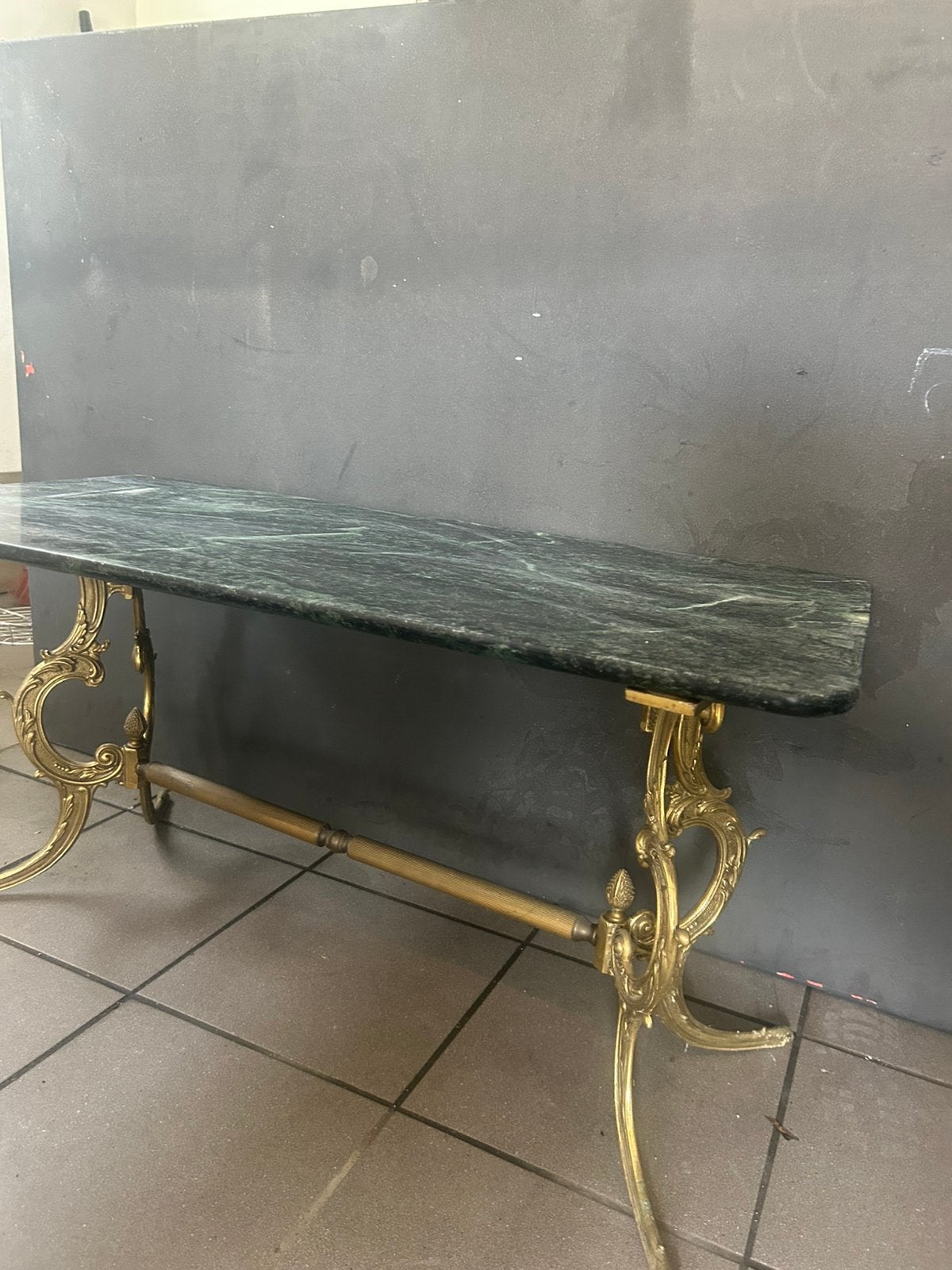 Sierlijke console tafel met marmeren blad, Ophalen