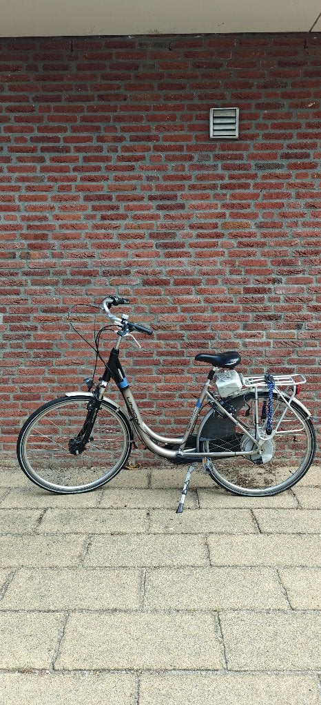 Bicycle - electric, geared, with wheel lock, bell, Fietsen en Brommers, Fietsen | Dames | Damesfietsen, 56 cm of meer, Ophalen
