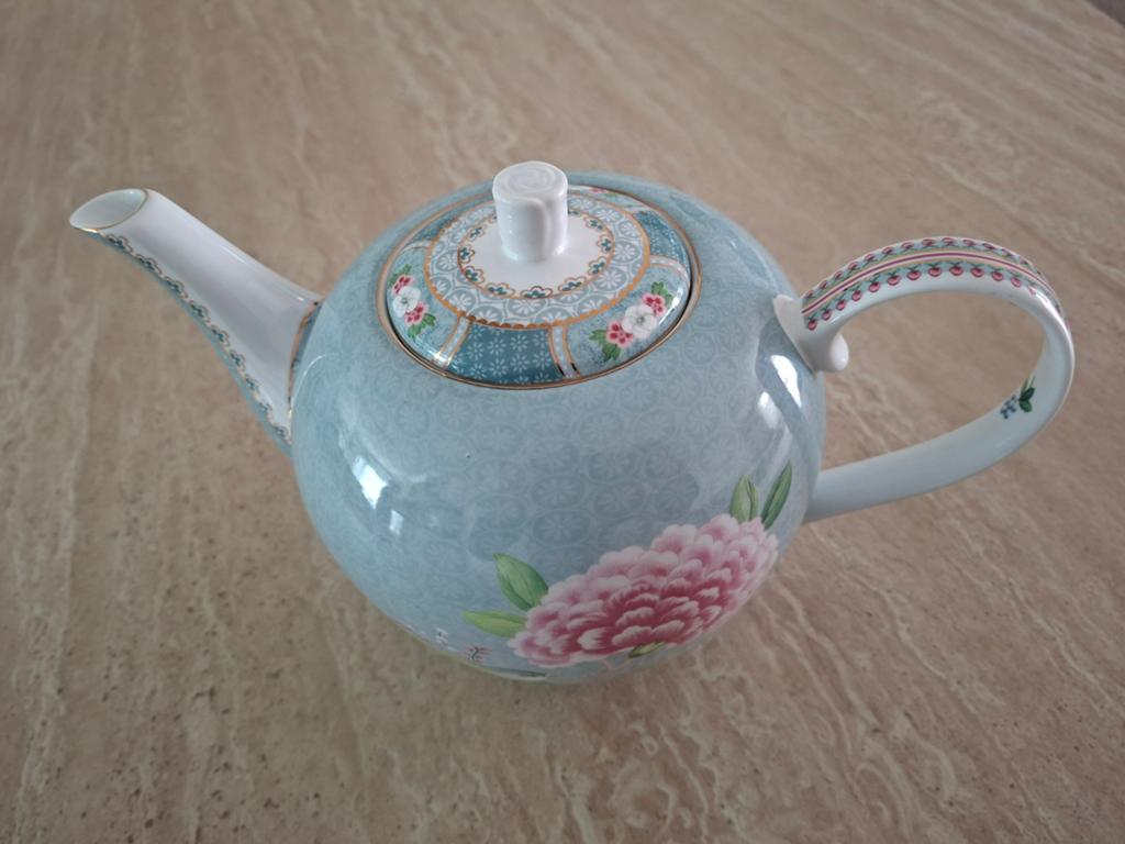 Pip Studio blue hing bird theepot, Huis en Inrichting, Keuken | Servies, Overige typen, Ophalen of Verzenden, Zo goed als nieuw