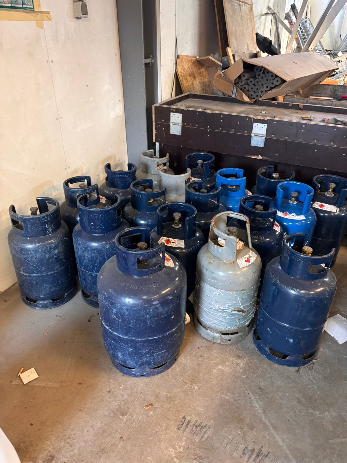 Gasflessen met gas 20 Stuks, Ophalen, Gebruikt