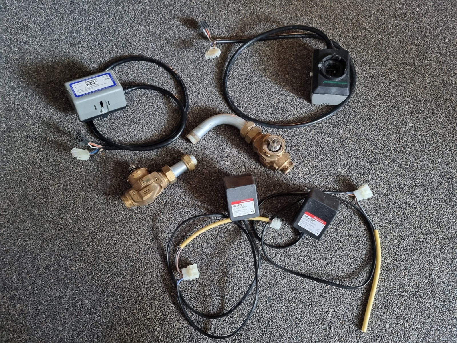 Honeywell VC8615 Zoneregelset 2x, Doe-het-zelf en Verbouw, Ophalen of Verzenden, Gebruikt
