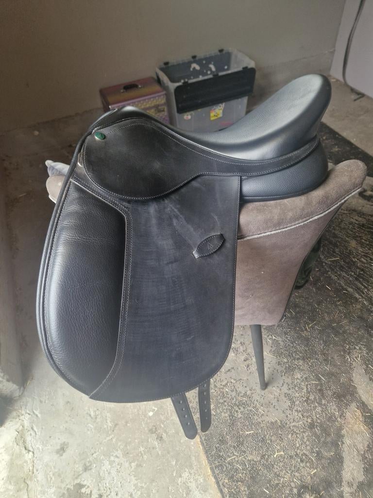 NIEUW! Arena PONY dressuurzadel HART 15 inch, Ophalen, Dressuur