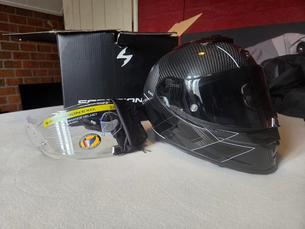 Scorpion EXO R1 EVO Carbon Air Cynergy Maat S (2x gedragen), Motoren, Kleding | Motorhelmen, Ophalen of Verzenden