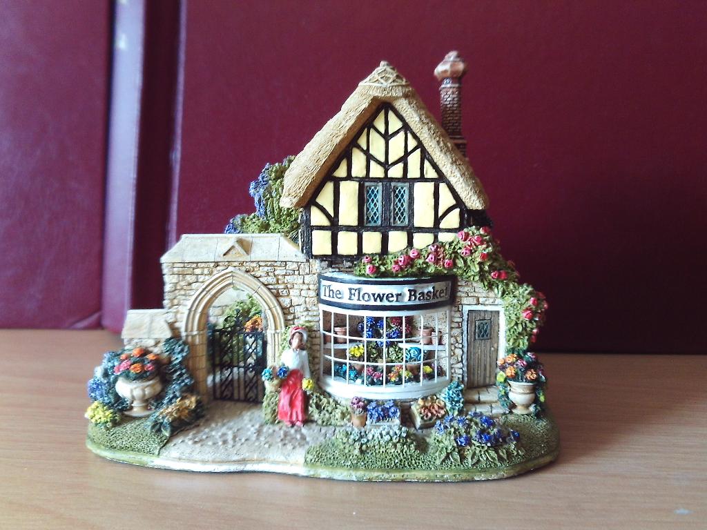 Lilliput Lane -* The Flower Basket, Ophalen of Verzenden, Zo goed als nieuw, Overige typen