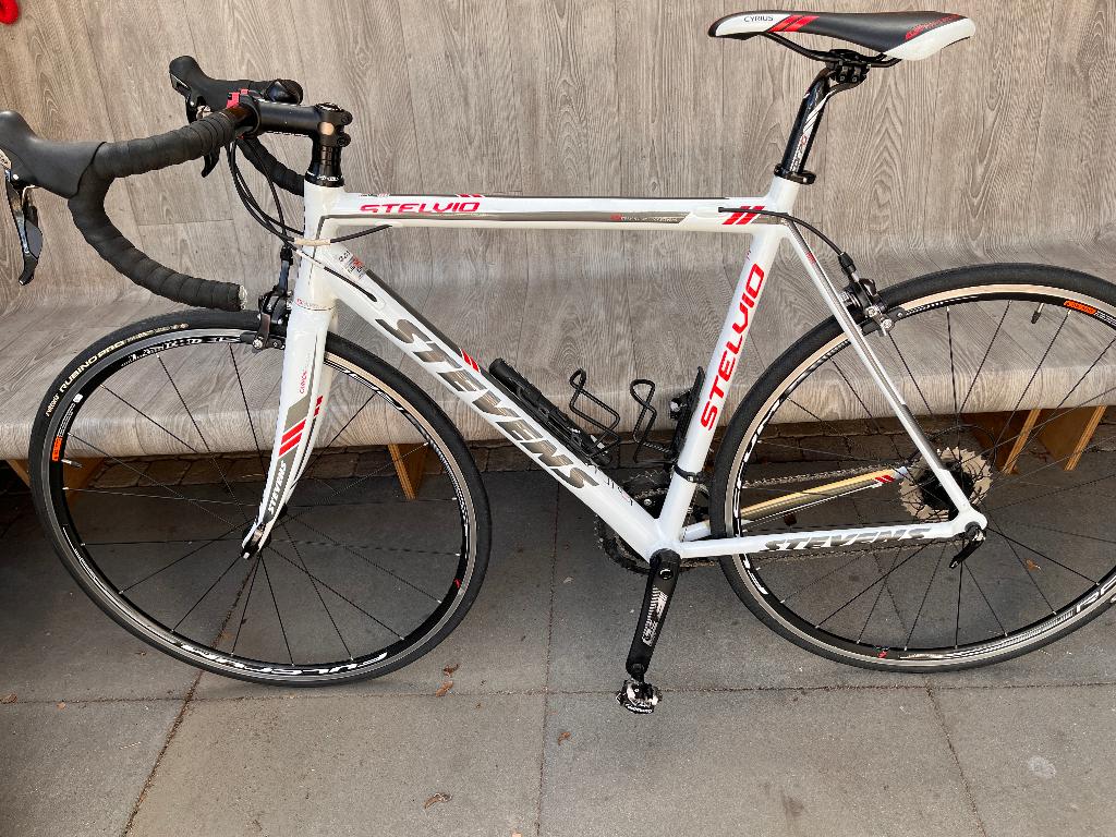 Stevens Stelvio racefiets, Fietsen en Brommers, Fietsen | Racefietsen, 28 inch, Gebruikt, Aluminium, Meer dan 20 versnellingen