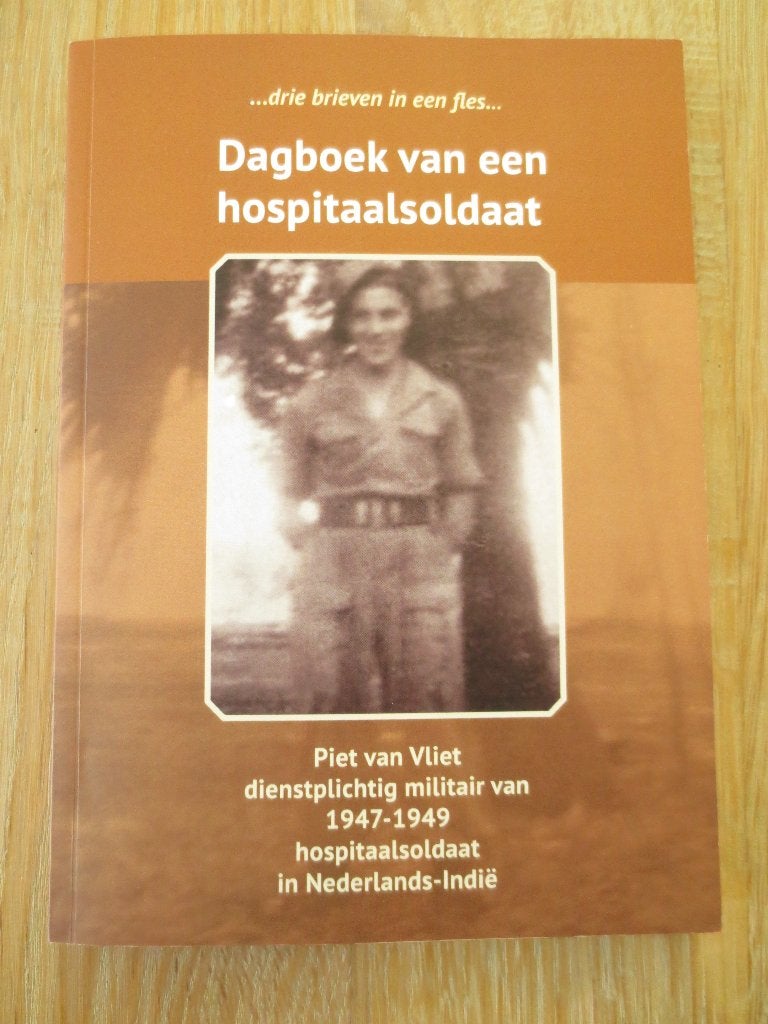 Boek Waargebeurd: Dagboek van een Hospitaalsoldaat. Z.g.a.n., Ophalen of Verzenden, Zo goed als nieuw, Nederland, Piet van Vliet.