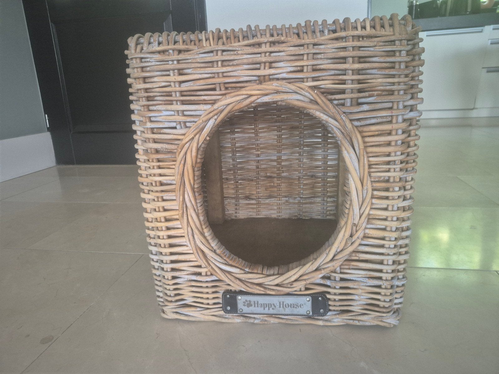 Happy house hondenhok rotan, Dieren en Toebehoren, Kattenmanden, Ophalen, Gebruikt, Riet
