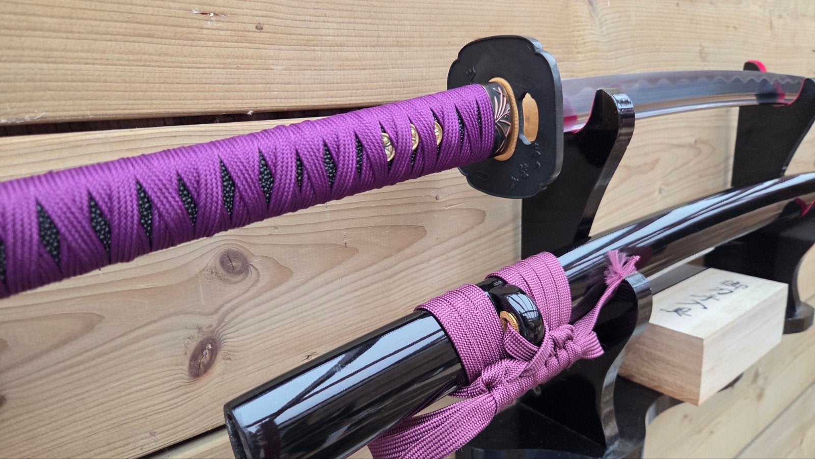 Scherp katana zwaard, samurai zwaarden, sabel, mes, dolk

Sc, Verzamelen, Ophalen of Verzenden, Overige soorten, Azië, Zwaard of Sabel