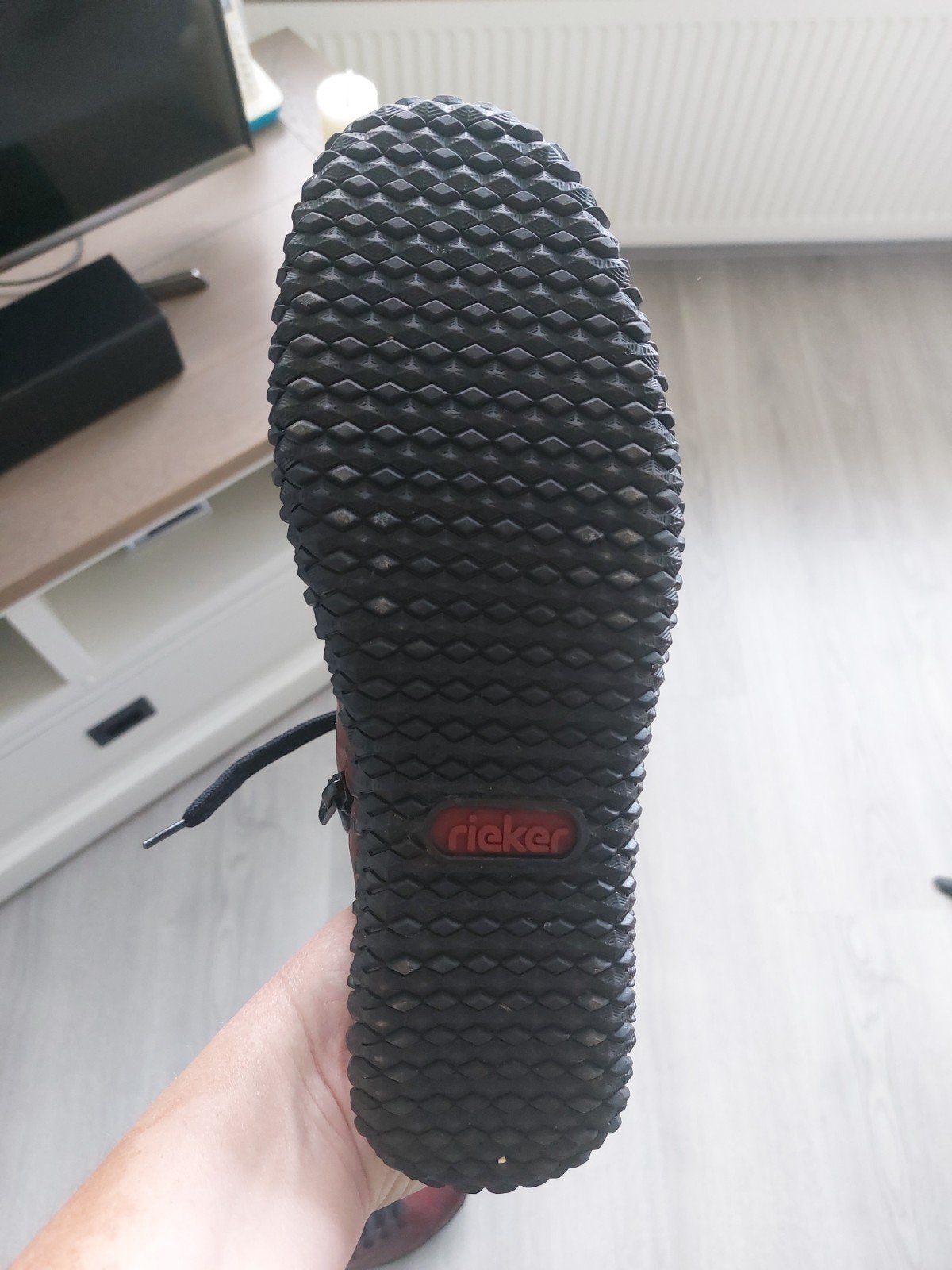 Rieker schoenen maat 42. Bijna niet gedragen., Ophalen, Lage of Enkellaarzen, Zo goed als nieuw, Rood