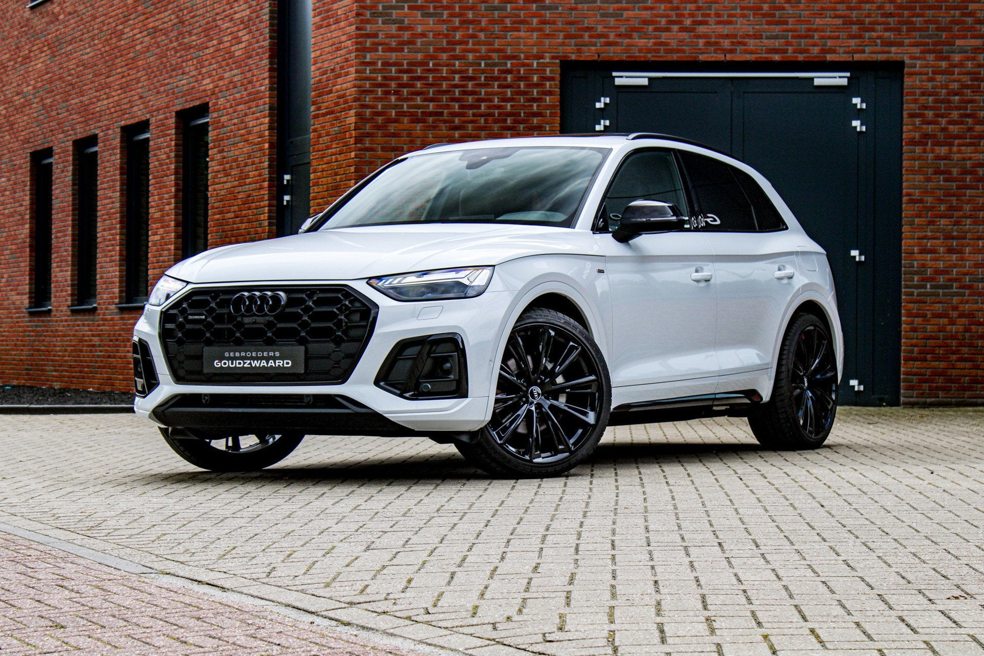 Audi Q5 50 TFSI e S edition | Luchtvering | Pano | Memory |, Auto's, Audi, Automaat, Gebruikt, Zwart, 4 cilinders