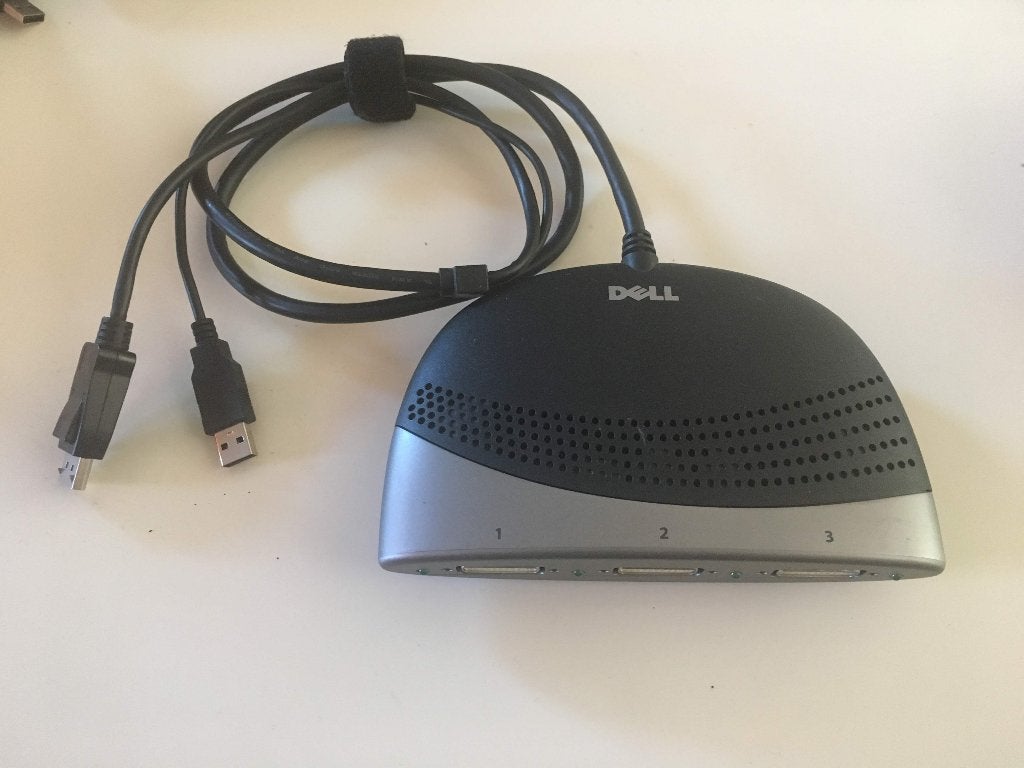 Dell Multi Monitor Hub 3 port DisplayPort to 3 X DVI 29-5, Ophalen of Verzenden, Zo goed als nieuw
