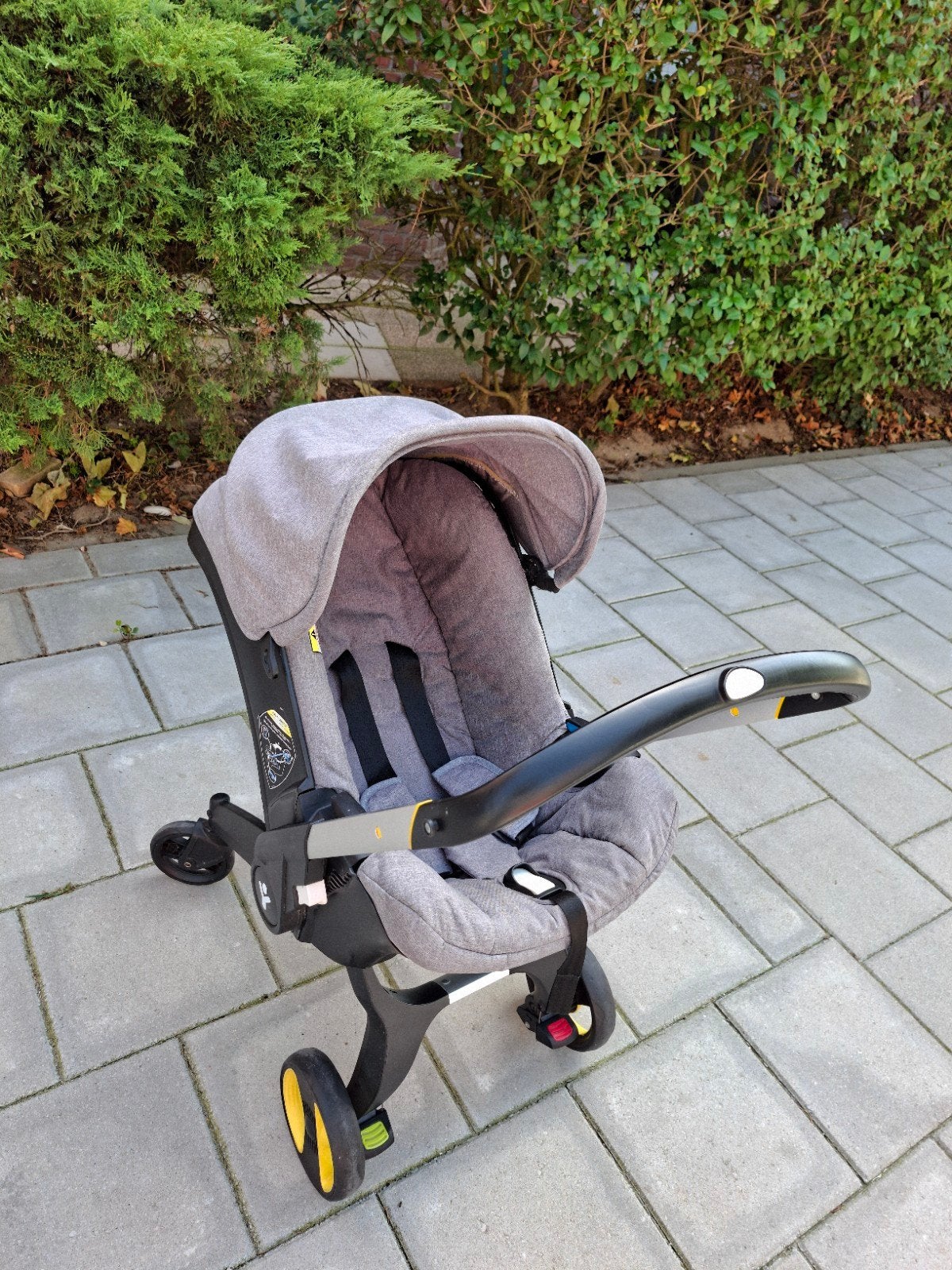 Doona autostoel en kinderwagen in één (grijs), Overige merken, Ophalen of Verzenden, 0 t/m 13 kg, Gebruikt